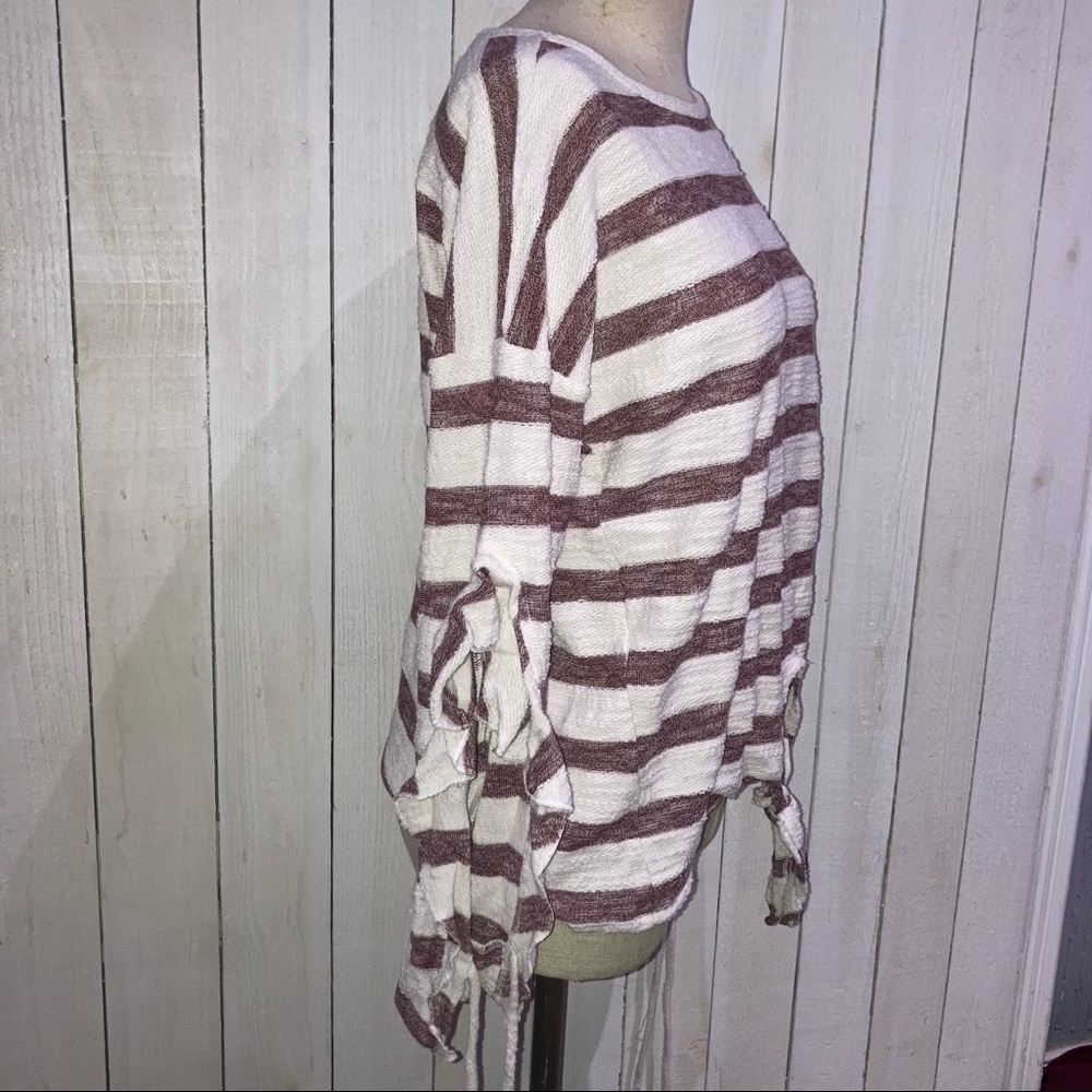 Doe & Rae Flutter Sleeve Stripe Top - image 6